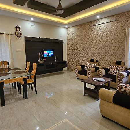 Shi'S Vilva - The Bungalow In Coimbatore - Near Airport, Kmch, Codesia 외부 사진