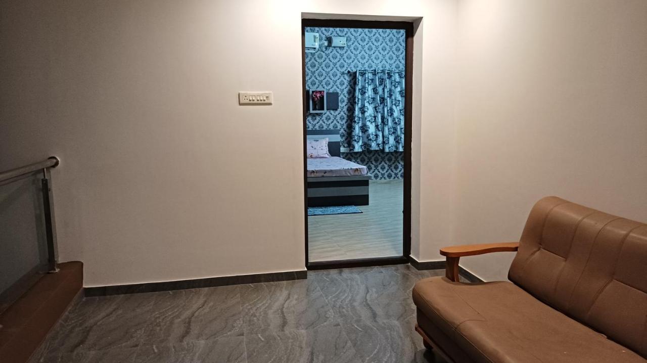 Shi'S Vilva - The Bungalow In Coimbatore - Near Airport, Kmch, Codesia 외부 사진